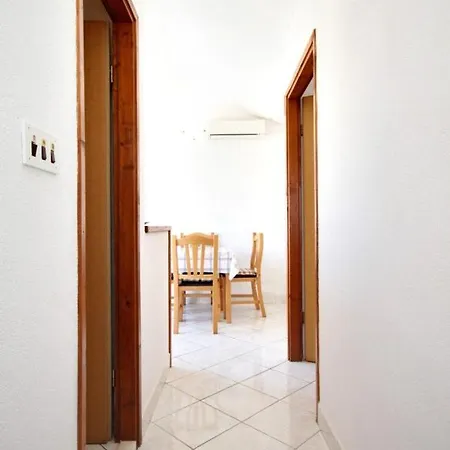 Apartments By The Sea Rukavac, Vis - 2478 Apartment Rukavac (Vis)