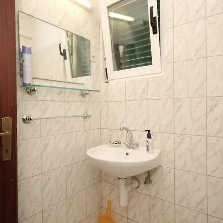 Apartments By The Sea Rukavac, Vis - 2478